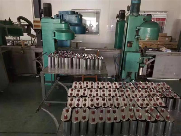 建筑行業-無功補償與諧波治理電能質量解決方案